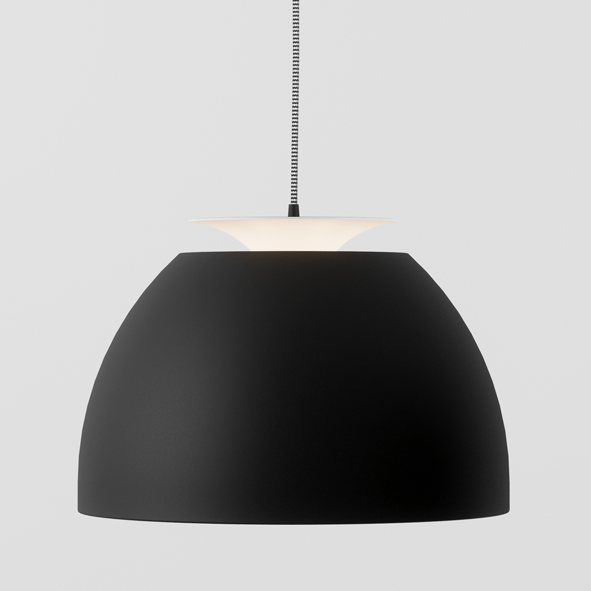 luminaria-big-bossa-preto-aberta